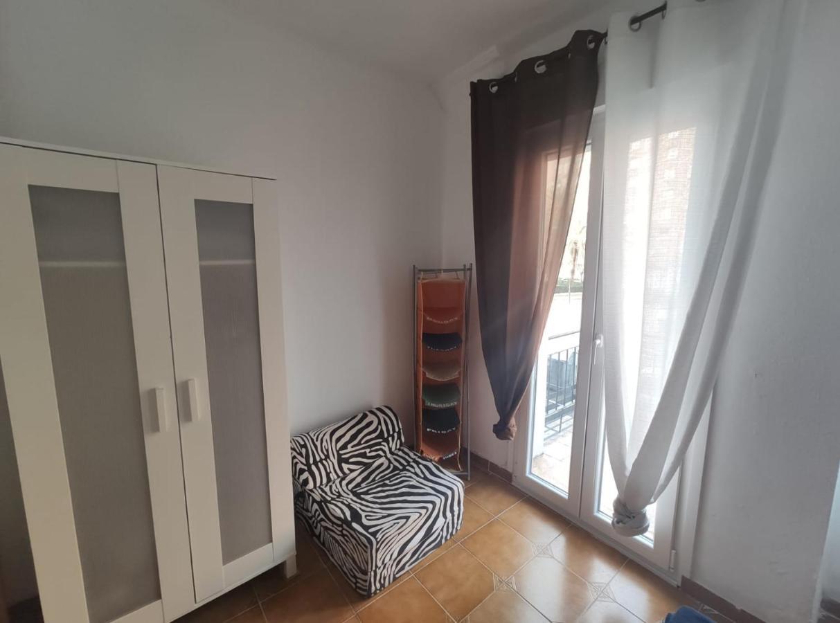 Apartamento La Marina Real Valencia Buitenkant foto